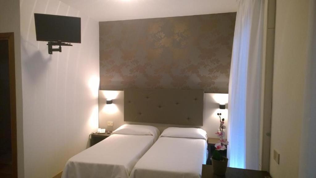 Hotel Gambrinus Lignano Sabbiadoro Exterior photo