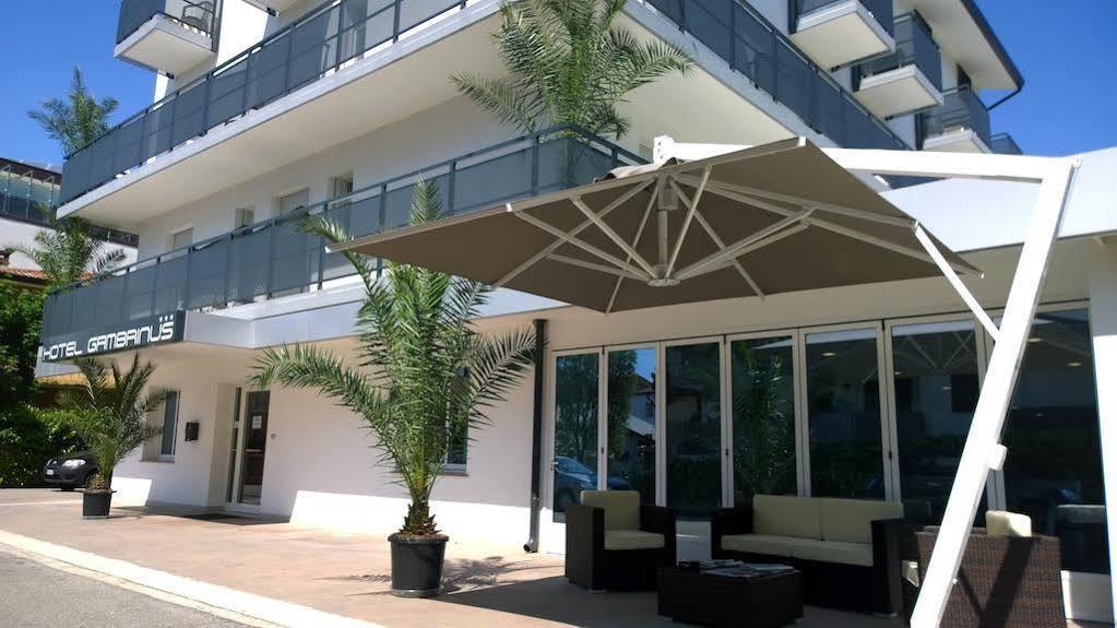 Hotel Gambrinus Lignano Sabbiadoro Exterior photo
